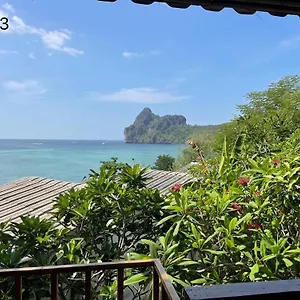phi-phi-cozy-sea-front-resort.hotelskophiphi.com/