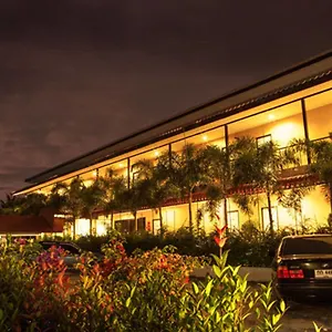 Phuket Airport Отель Бан Бо Хан