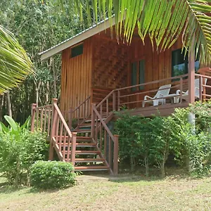 Lanta Hut ** Ko Lanta